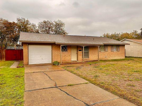 Property photo for 106 N Bowser Road, Richardson, TX