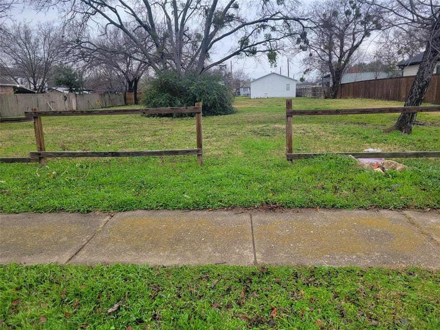 Property photo for 3907 Aransas Street, Dallas, TX