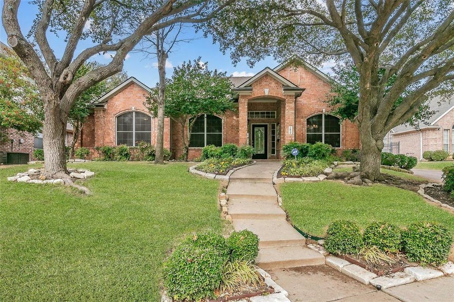 Property photo for 1512 Briar Meadow Drive, Keller, TX