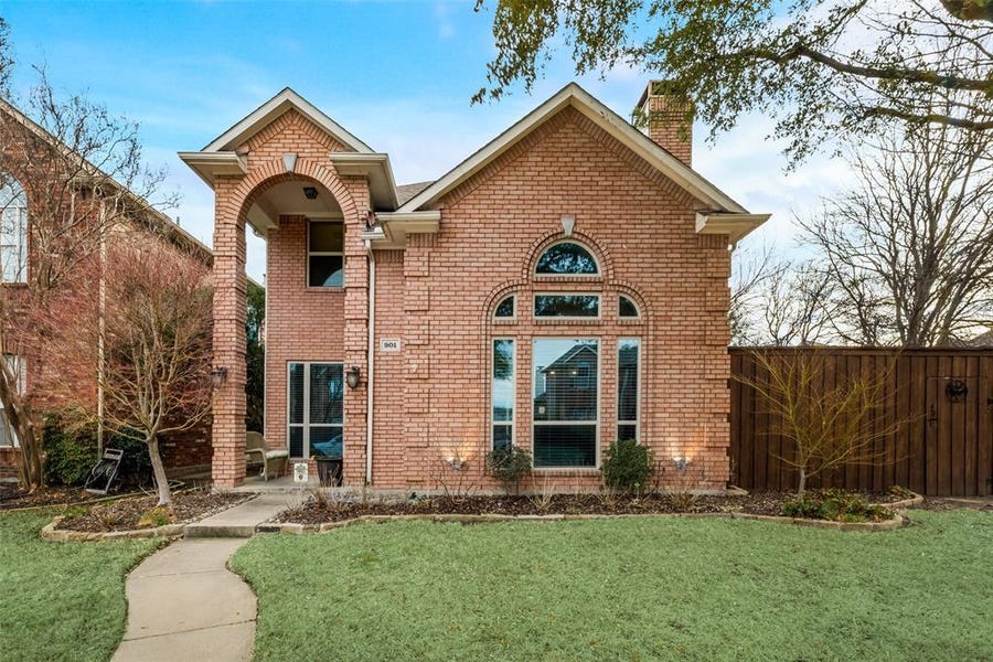 Property photo for 901 Brentwood Drive, Coppell, TX