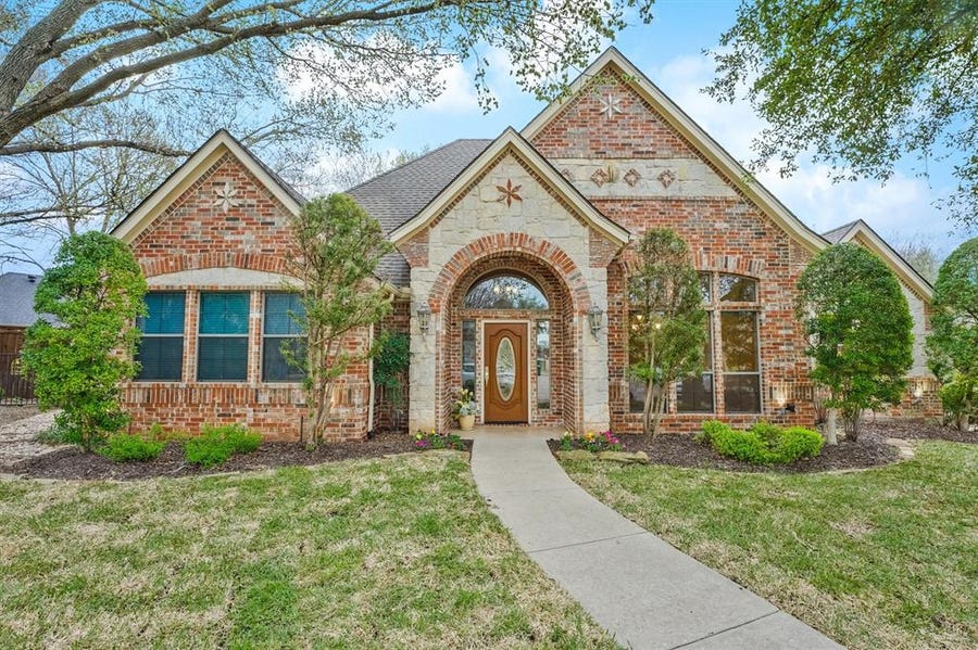 Property photo for 3200 Glade Pointe Court, Hurst, TX