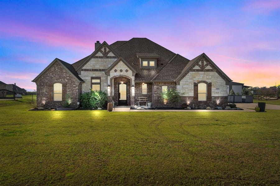 Property photo for 13411 Moorhouse Way, Justin, TX