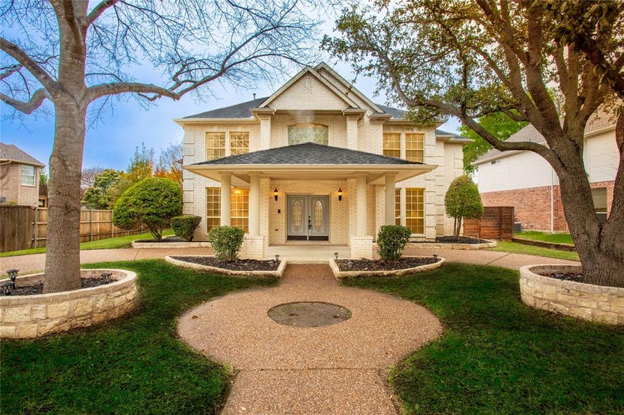 Andrea Chavarria Lugary Real Estate