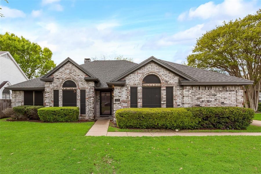 Property photo for 649 Edgewood Drive, Lancaster, TX