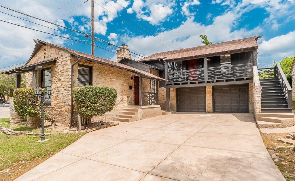 Sold 520 N Oak Cliff Boulevard, Dallas, TX 75208 1 Bed / 1 Full Bath